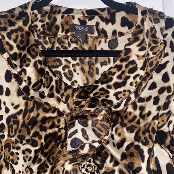 Silky leaped print blouse - Picture 2 of 3